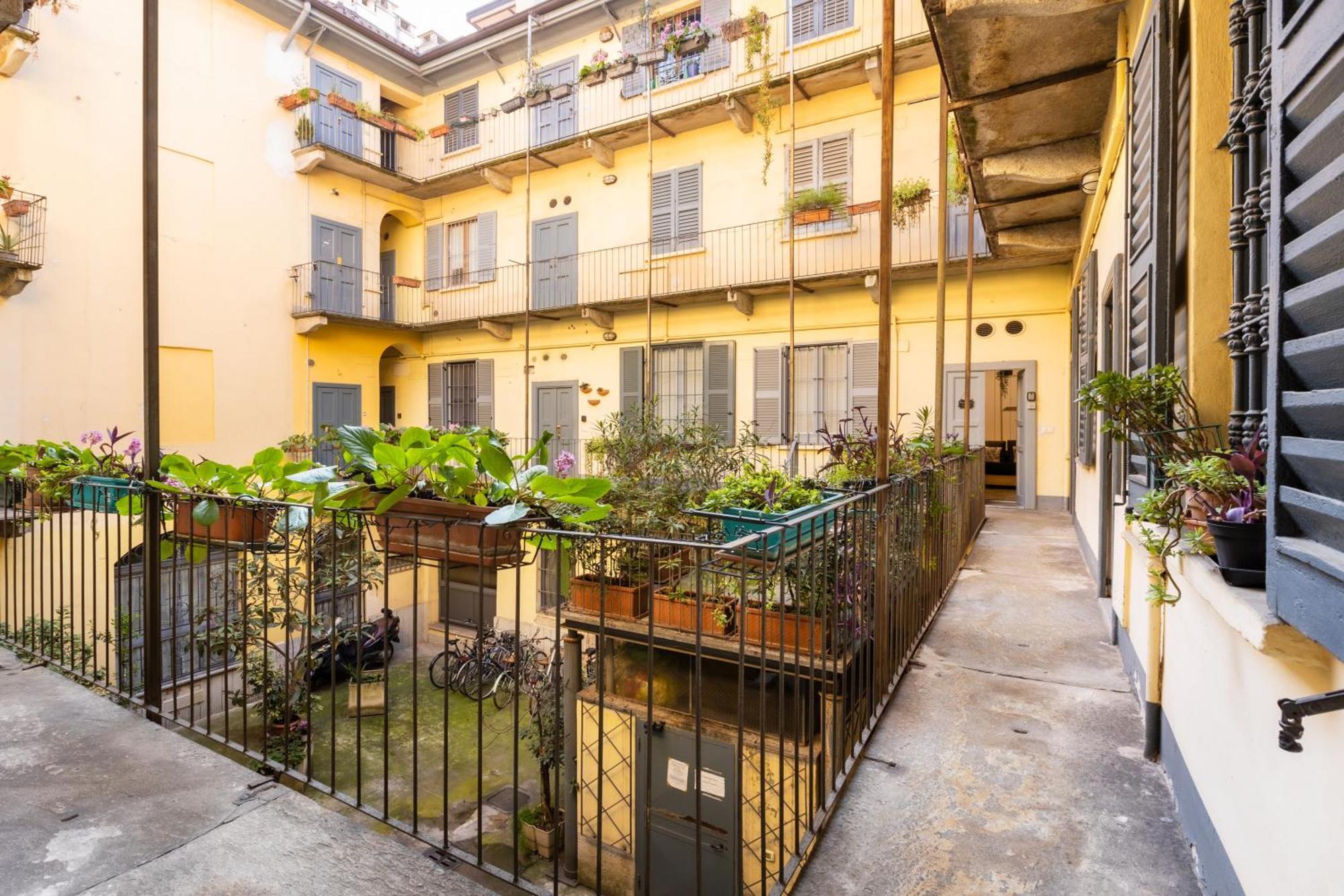 Bricks & Beams Studio In The Key Area Of Milan Bagian luar foto