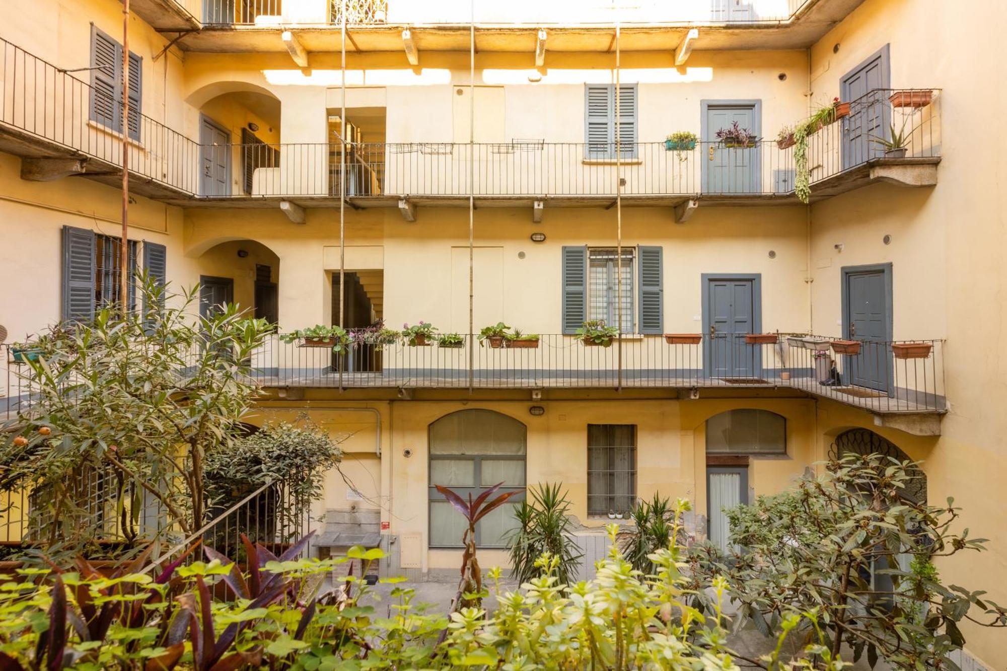 Bricks & Beams Studio In The Key Area Of Milan Bagian luar foto