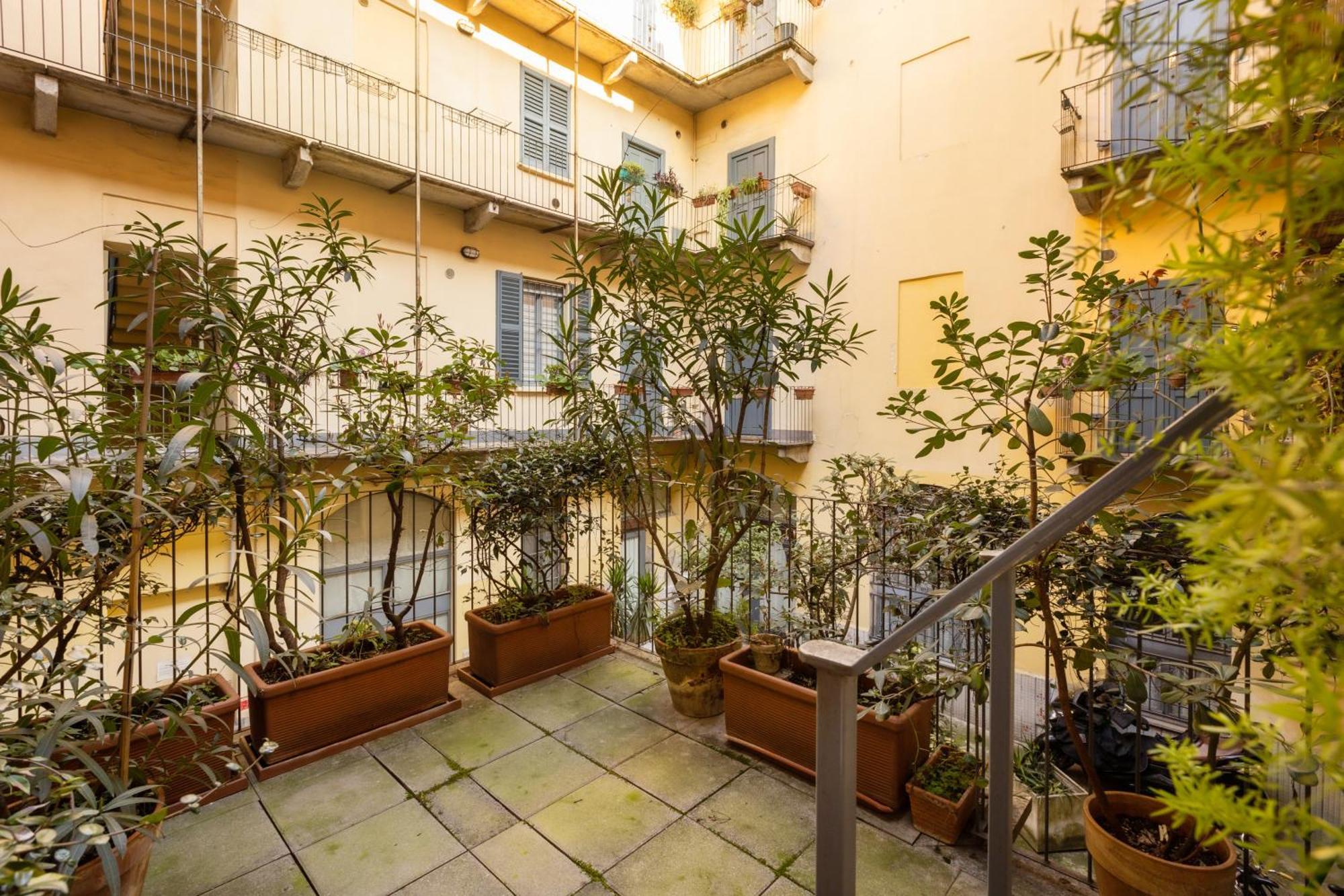 Bricks & Beams Studio In The Key Area Of Milan Bagian luar foto