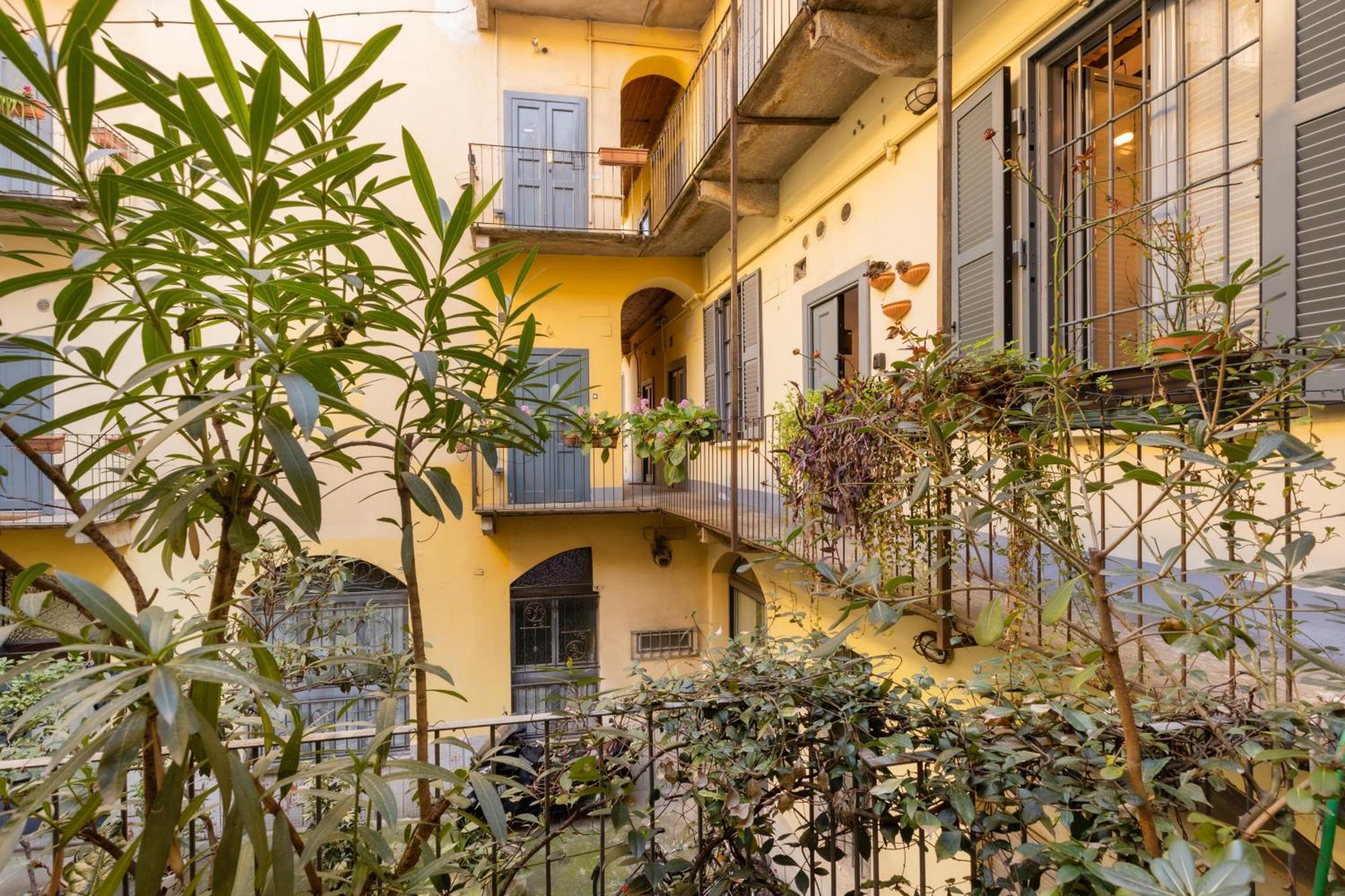 Bricks & Beams Studio In The Key Area Of Milan Bagian luar foto